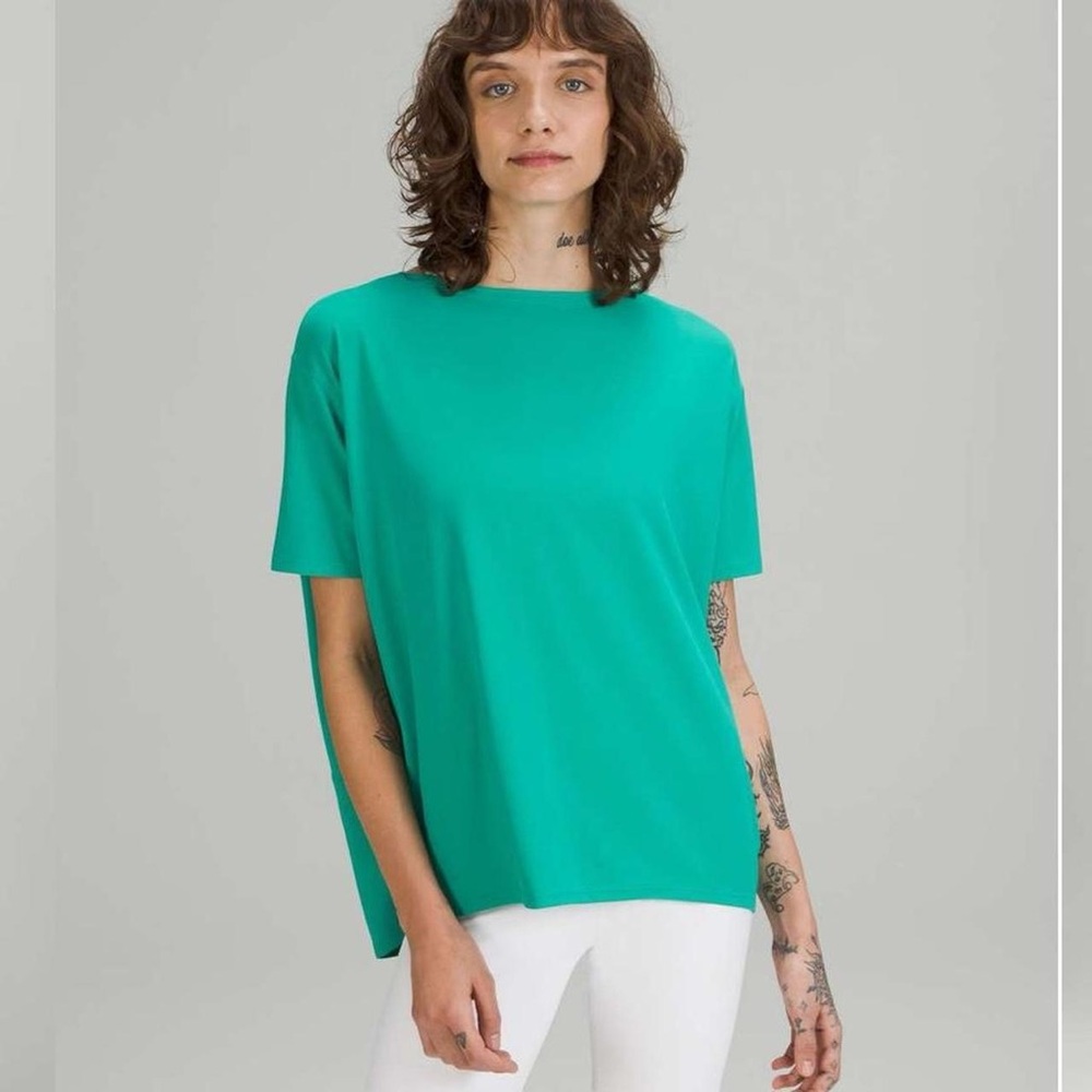 Lululemon Back in Action Short Sleeve Shirt